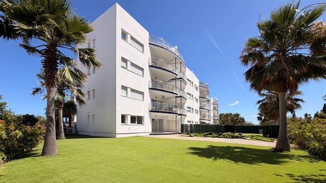 3 soveværelse Strandlejlighed til salg i San Jose / Sant Josep de Sa Talaia med swimmingpool garage - € 685.000 (Ref: 9998819)