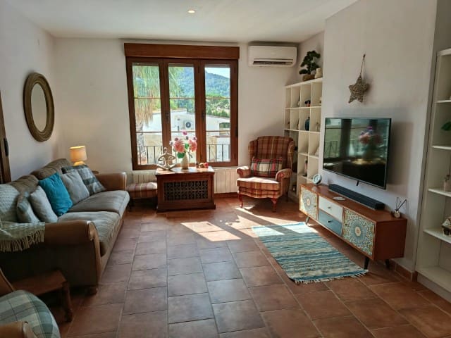 6 quarto Moradia para venda em La Drova com piscina garagem - 675 000 € (Ref: 10034809)