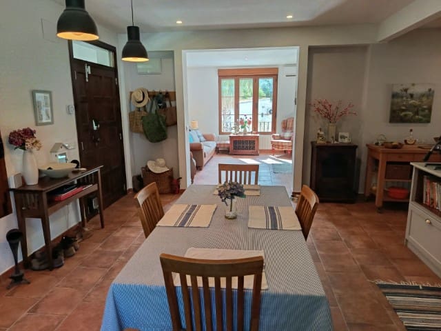 6 quarto Moradia para venda em La Drova com piscina garagem - 675 000 € (Ref: 10034809)