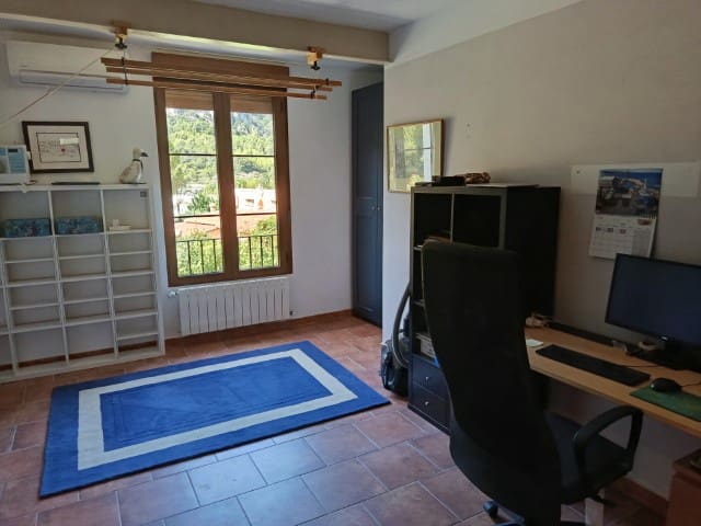6 quarto Moradia para venda em La Drova com piscina garagem - 675 000 € (Ref: 10034809)