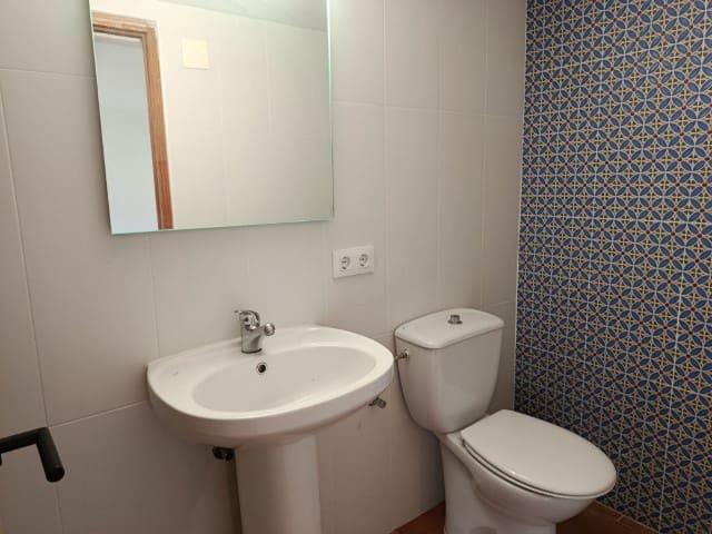 6 quarto Moradia para venda em La Drova com piscina garagem - 675 000 € (Ref: 10034809)