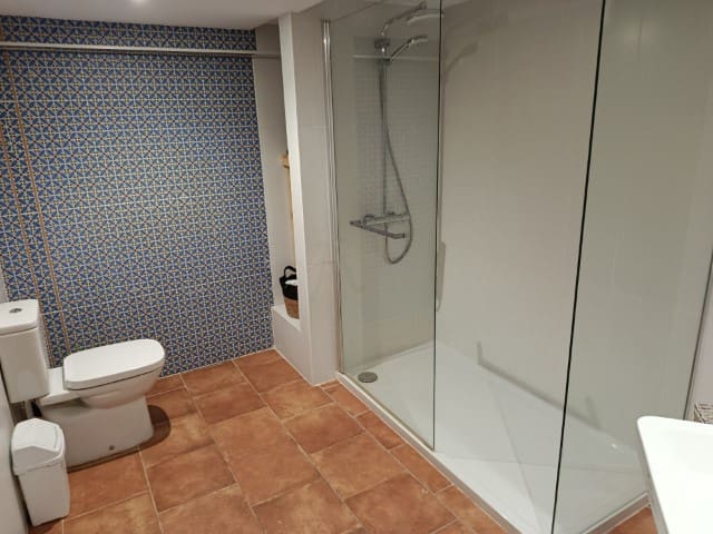 6 quarto Moradia para venda em La Drova com piscina garagem - 675 000 € (Ref: 10034809)