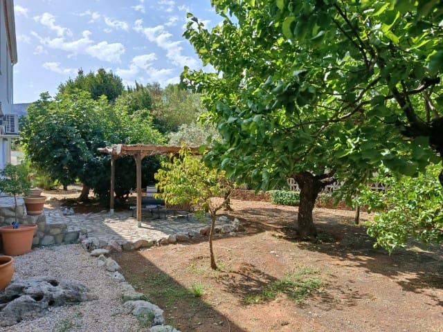 6 quarto Moradia para venda em La Drova com piscina garagem - 675 000 € (Ref: 10034809)
