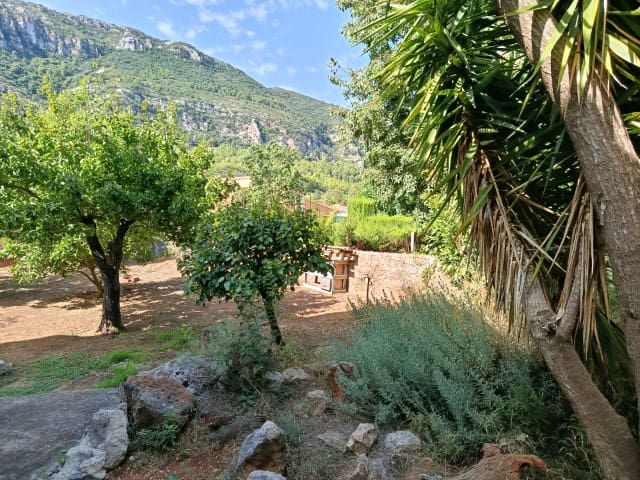 6 quarto Moradia para venda em La Drova com piscina garagem - 675 000 € (Ref: 10034809)