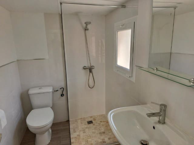 3 bedroom Villa for sale in La Drova with pool garage - € 395,000 (Ref: 10037792)