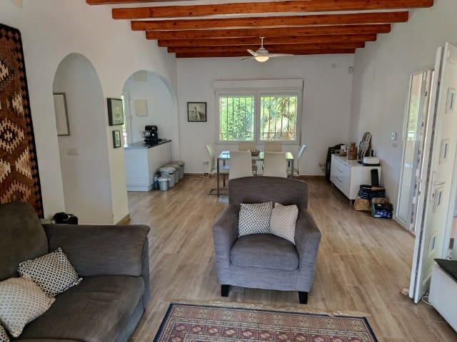 3 bedroom Villa for sale in La Drova with pool garage - € 395,000 (Ref: 10037792)