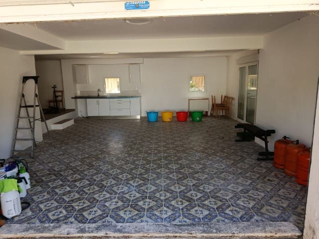 3 bedroom Villa for sale in La Drova with pool garage - € 395,000 (Ref: 10037792)