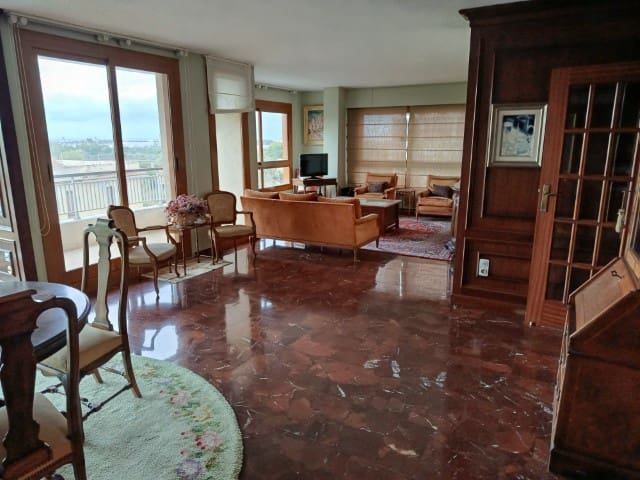 6 Zimmer Apartment zu verkaufen in Gandia mit Garage - 550.000 € (Ref: 10063036)