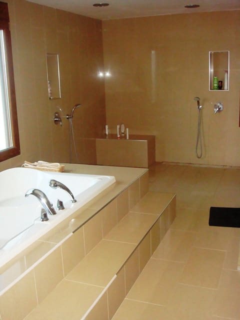 Villa til salg i Gandia med swimmingpool - € 1.700.000 (Ref: 3875660)