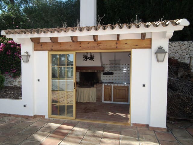 Villa til salg i Gandia med swimmingpool - € 1.700.000 (Ref: 3875660)