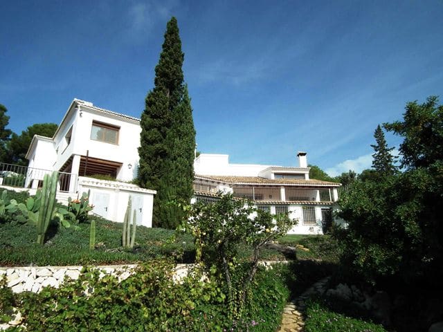 Villa til salg i Gandia med swimmingpool - € 1.700.000 (Ref: 3875660)