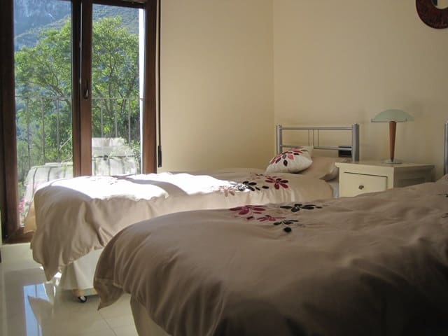 4 soveværelse Finca/Landehus til salg i Gandia med swimmingpool - € 795.000 (Ref: 3875669)