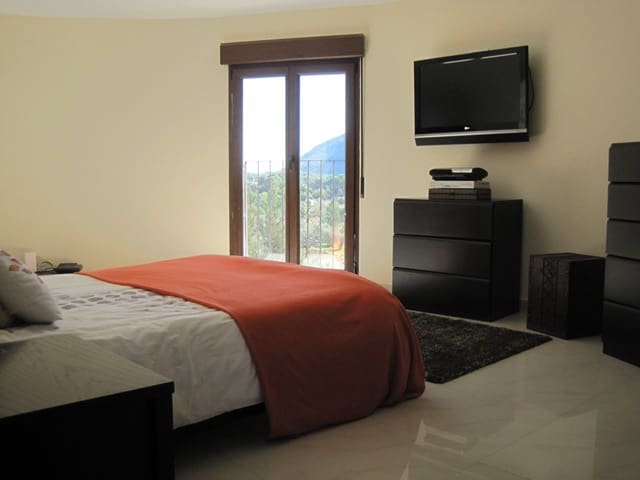 4 soveværelse Finca/Landehus til salg i Gandia med swimmingpool - € 795.000 (Ref: 3875669)