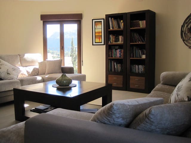 4 soveværelse Finca/Landehus til salg i Gandia med swimmingpool - € 795.000 (Ref: 3875669)