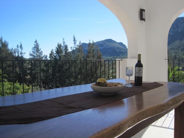 4 soveværelse Finca/Landehus til salg i Gandia med swimmingpool - € 795.000 (Ref: 3875669)