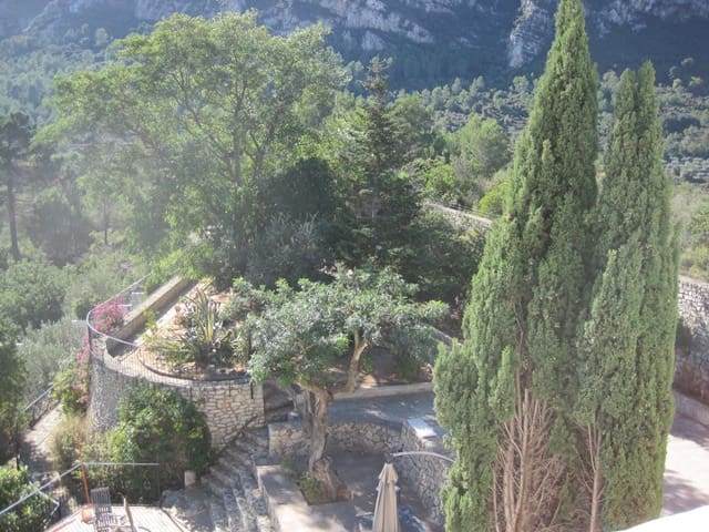 4 soveværelse Finca/Landehus til salg i Gandia med swimmingpool - € 795.000 (Ref: 3875669)