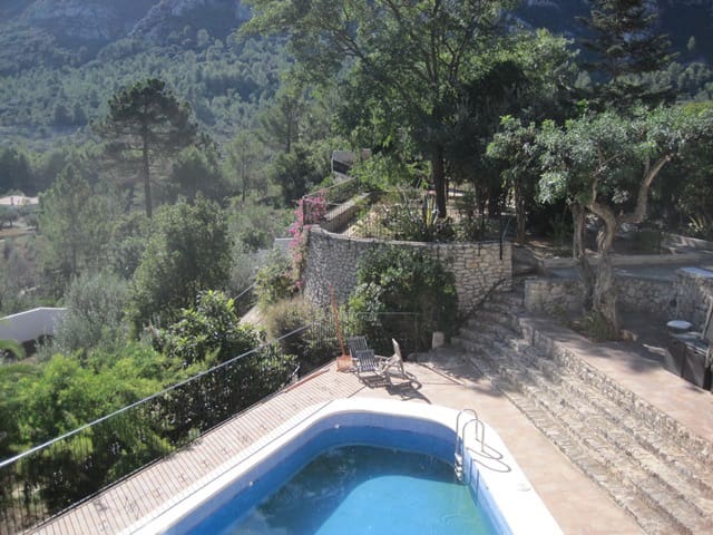 4 soveværelse Finca/Landehus til salg i Gandia med swimmingpool - € 795.000 (Ref: 3875669)