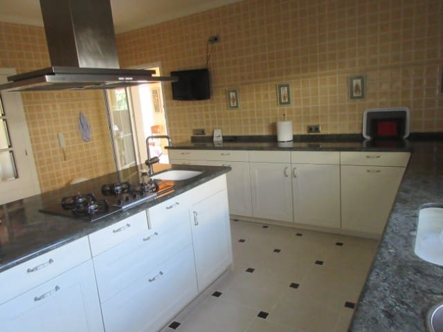 3 soveværelse Villa til salg i Gandia med swimmingpool - € 420.000 (Ref: 5661550)