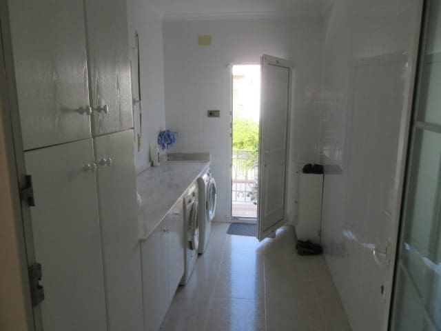 3 soveværelse Villa til salg i Gandia med swimmingpool - € 420.000 (Ref: 5661550)