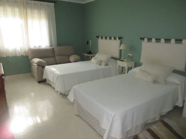 3 soveværelse Villa til salg i Gandia med swimmingpool - € 420.000 (Ref: 5661550)