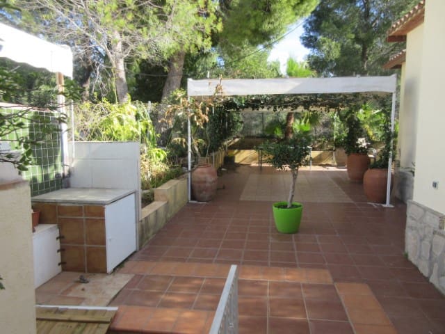 3 soveværelse Villa til salg i Gandia med swimmingpool - € 420.000 (Ref: 5661550)