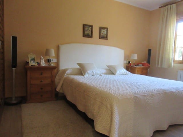 4 soveværelse Villa til salg i La Drova med swimmingpool - € 359.000 (Ref: 5940270)