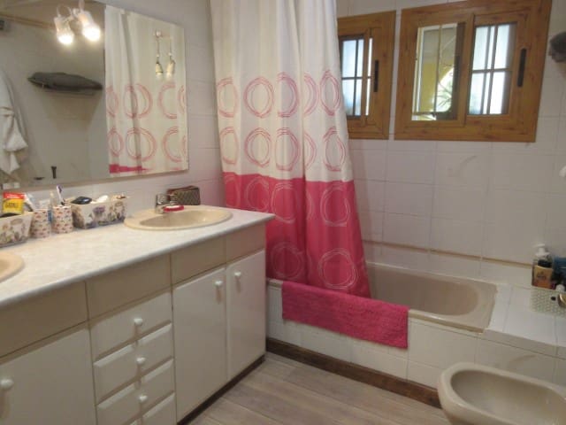 4 soveværelse Villa til salg i La Drova med swimmingpool - € 359.000 (Ref: 5940270)