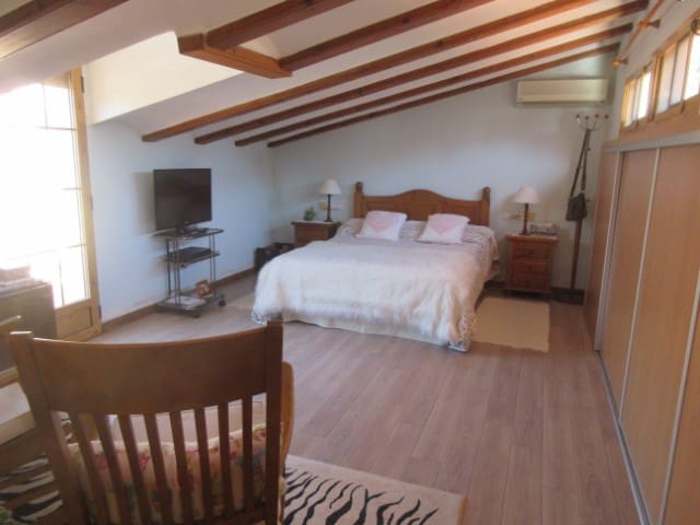 4 soveværelse Villa til salg i La Drova med swimmingpool - € 359.000 (Ref: 5940270)