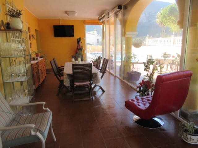 4 soveværelse Villa til salg i La Drova med swimmingpool - € 359.000 (Ref: 5940270)