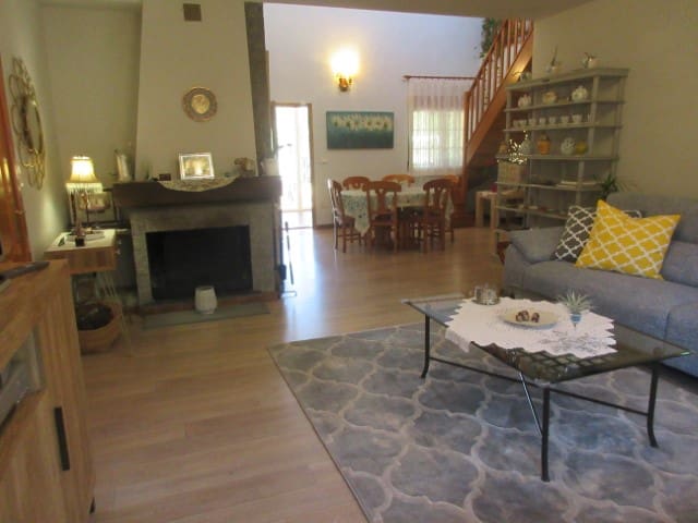 4 soveværelse Villa til salg i La Drova med swimmingpool - € 359.000 (Ref: 5940270)