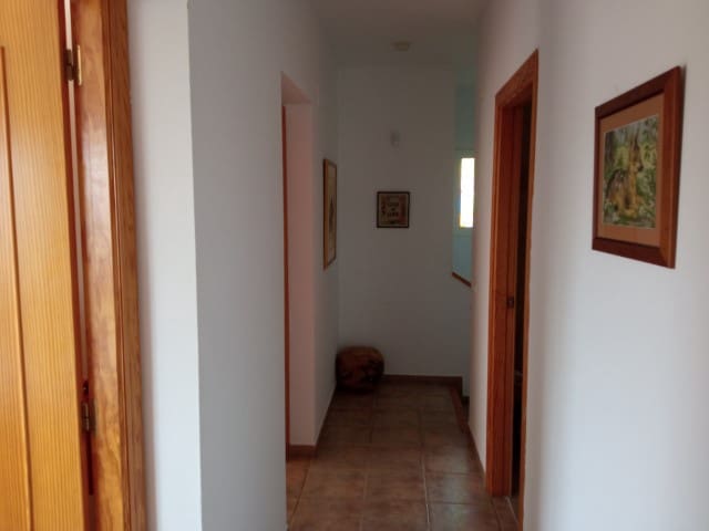 6 soveværelse Villa til salg i La Drova med swimmingpool - € 580.000 (Ref: 6575410)