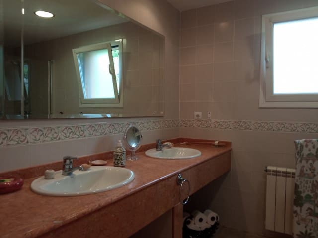 6 soveværelse Villa til salg i La Drova med swimmingpool - € 580.000 (Ref: 6575410)