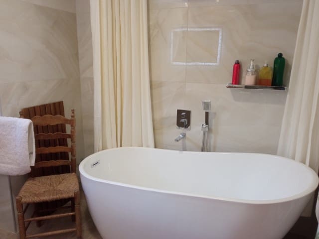 6 soveværelse Villa til salg i La Drova med swimmingpool - € 580.000 (Ref: 6575410)