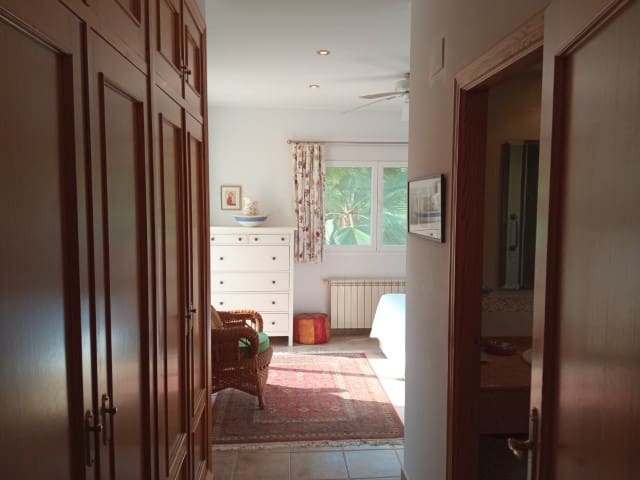 6 soverom Villa til salgs i La Drova, Barx med svømmebasseng - € 580 000 (Ref: 6575410)