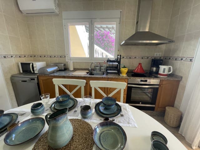 6 soveværelse Villa til salg i La Drova med swimmingpool - € 580.000 (Ref: 6575410)