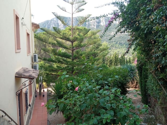 6 soveværelse Villa til salg i La Drova med swimmingpool - € 580.000 (Ref: 6575410)