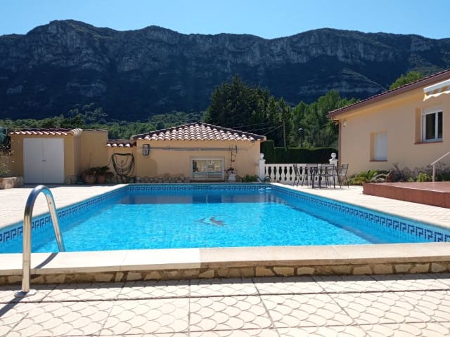 4 soverom Villa til salgs i La Drova med svømmebasseng - € 300 000 (Ref: 7110703)