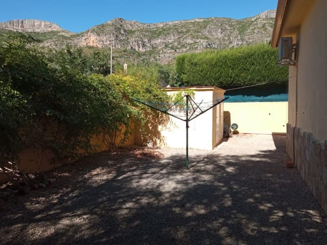 4 soverom Villa til salgs i La Drova med svømmebasseng - € 300 000 (Ref: 7110703)