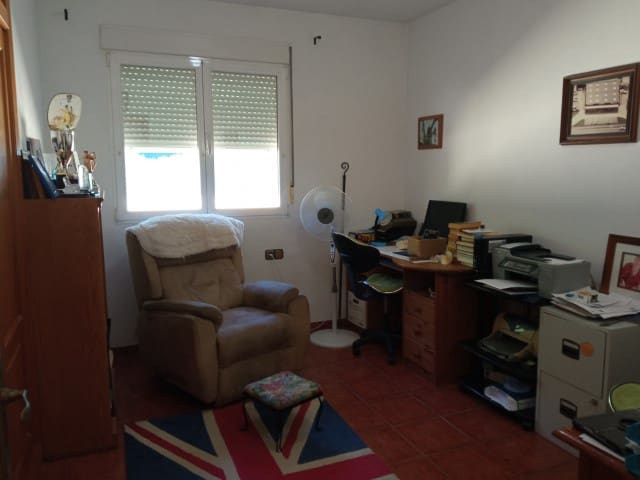 4 soverom Villa til salgs i La Drova med svømmebasseng - € 300 000 (Ref: 7110703)