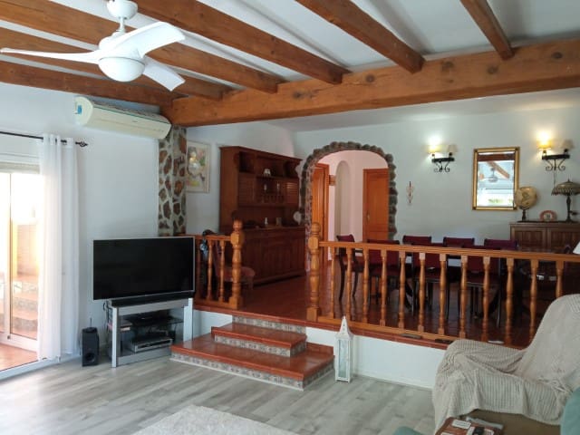 4 soverom Villa til salgs i La Drova med svømmebasseng - € 300 000 (Ref: 7110703)