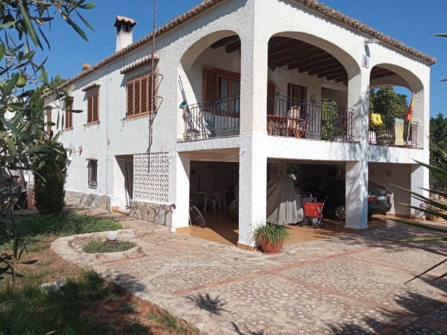 4 soveværelse Villa til salg i Marchuquera, Gandia med swimmingpool - € 350.000 (Ref: 7842537)