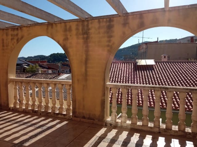 4 sypialnia Dom na sprzedaż w Salem - 145 000 € (Ref: 8232816)