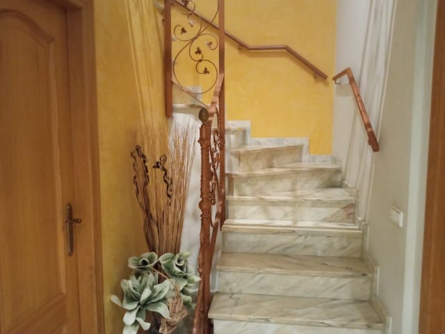 4 sypialnia Dom na sprzedaż w Salem - 145 000 € (Ref: 8232816)