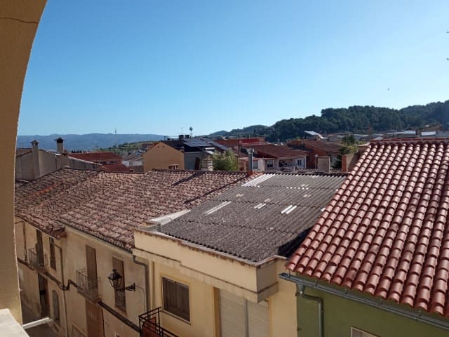 4 sypialnia Dom na sprzedaż w Salem - 145 000 € (Ref: 8232816)