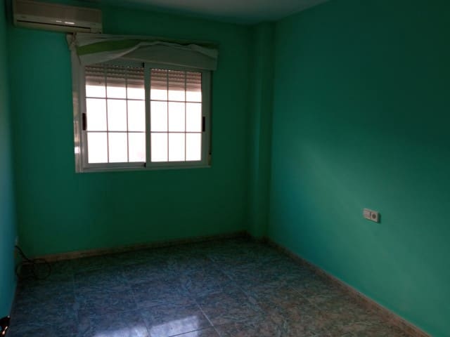 4 bedroom Townhouse for sale in Salem - € 145,000 (Ref: 8232816)