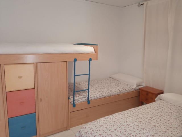 7 soveværelse Byhus til salg i La Drova med swimmingpool - € 319.000 (Ref: 8327134)