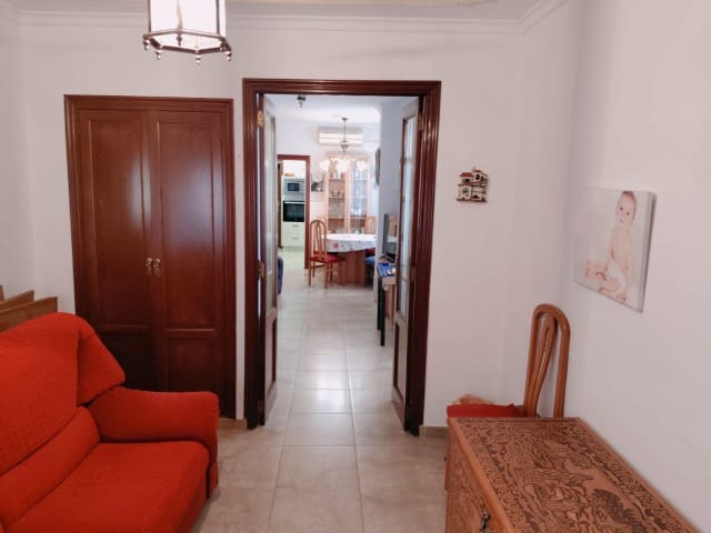 4 makuuhuone Huoneisto myytävänä paikassa Oliva - 159 750 € (Ref: 8546775)