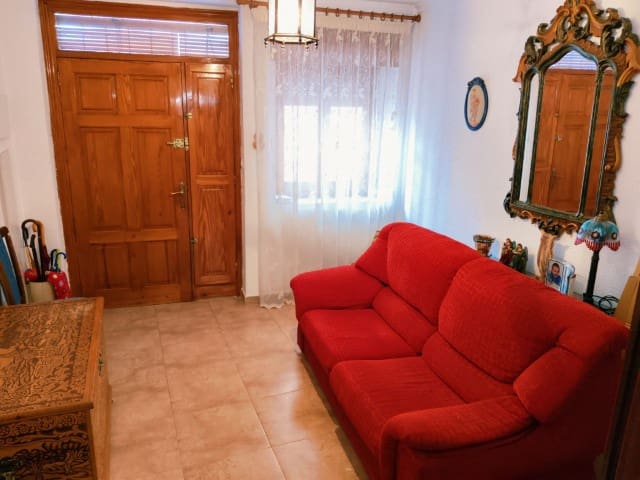 4 makuuhuone Huoneisto myytävänä paikassa Oliva - 159 750 € (Ref: 8546775)