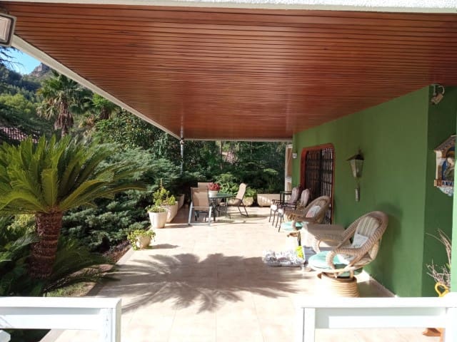 4 soveværelse Villa til salg i La Drova med swimmingpool - € 569.000 (Ref: 8552567)