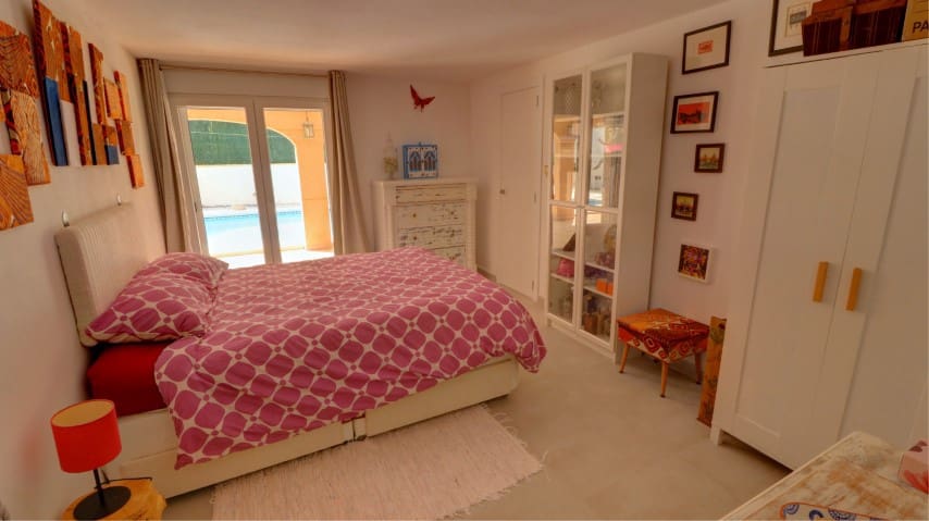 4 soveværelse Villa til salg i La Drova med swimmingpool - € 445.000 (Ref: 8816579)